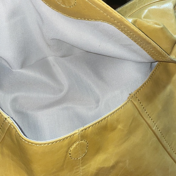 Kenneth Cole Reaction leather shoulder bag - Picture 2 of 8